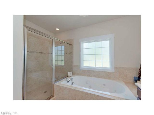 2112 Golfwatch LN, Virginia Beach, VA 23456