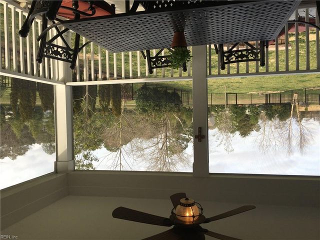 2112 Golfwatch LN, Virginia Beach, VA 23456