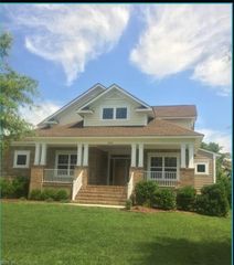 2112 Golfwatch LN, Virginia Beach, VA 23456