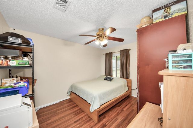 6142 W Airport Boulevard 15, Houston, TX 77035