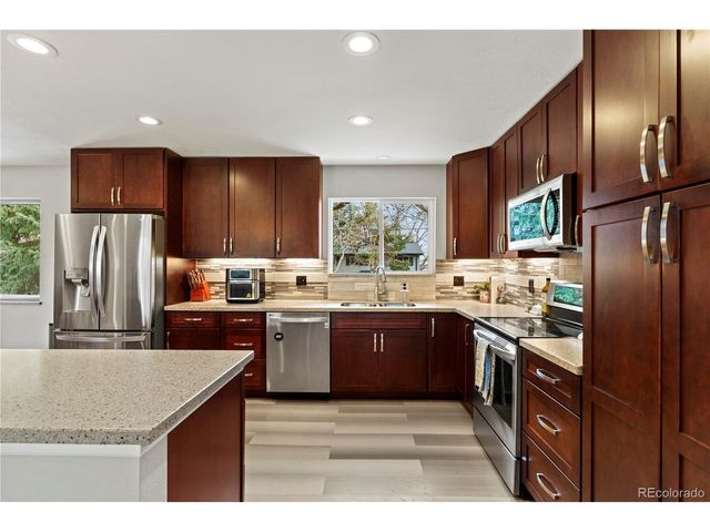 5866 Parfet Ct, Arvada, CO 80004