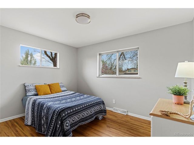 5866 Parfet Ct, Arvada, CO 80004