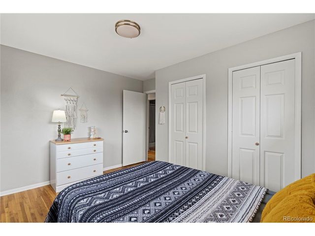 5866 Parfet Ct, Arvada, CO 80004