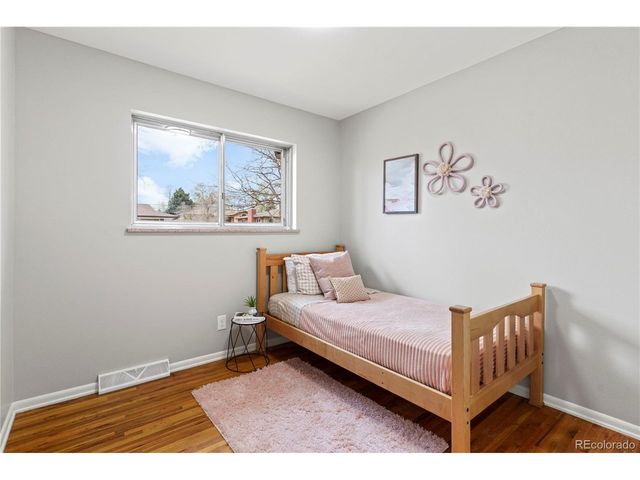 5866 Parfet Ct, Arvada, CO 80004