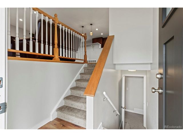 5866 Parfet Ct, Arvada, CO 80004