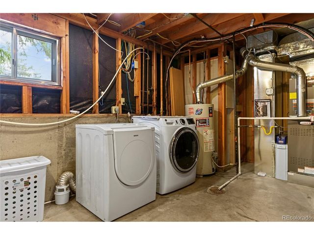 5866 Parfet Ct, Arvada, CO 80004