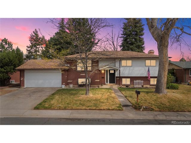 5866 Parfet Ct, Arvada, CO 80004