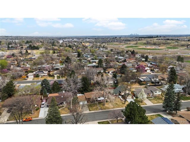 5866 Parfet Ct, Arvada, CO 80004