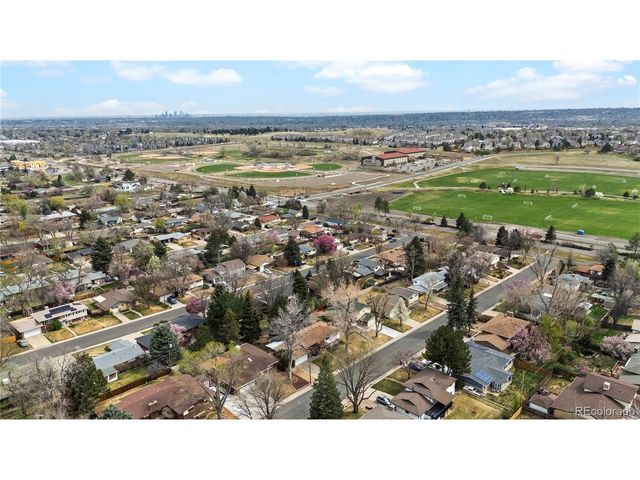 5866 Parfet Ct, Arvada, CO 80004