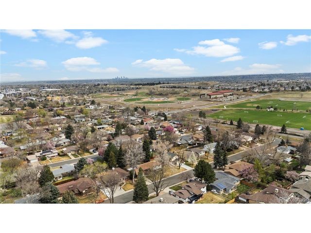 5866 Parfet Ct, Arvada, CO 80004
