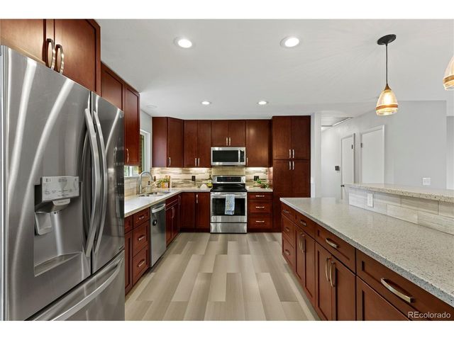 5866 Parfet Ct, Arvada, CO 80004