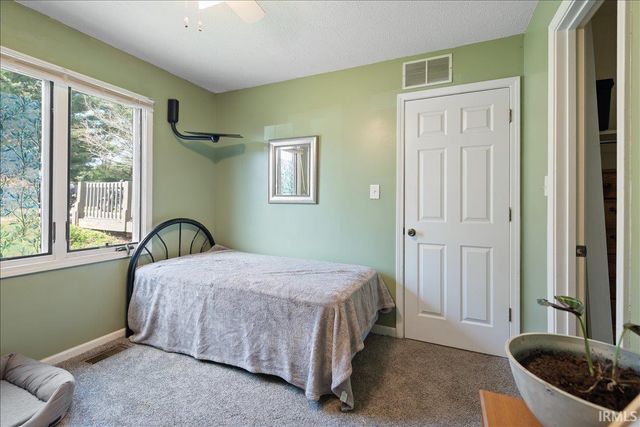 9393 S Pointe Retreat Drive, Bloomington, IN 47401
