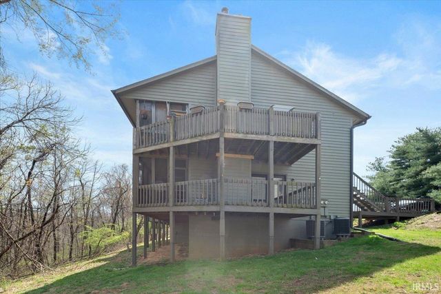 9393 S Pointe Retreat Drive, Bloomington, IN 47401
