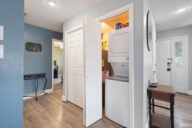 9393 S Pointe Retreat Drive, Bloomington, IN 47401