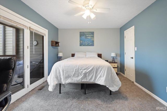 9393 S Pointe Retreat Drive, Bloomington, IN 47401