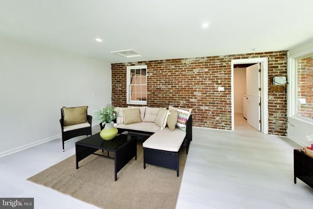 4 ORCHARD WAY N, Rockville, MD 20854