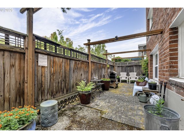 1509 Ne 10TH Ave 205, Portland, OR 97232