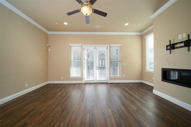 1231 Creekside Acres Court, Houston, TX 77008
