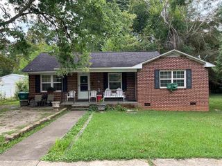 605 W Smith Street, Gaffney, SC 29341