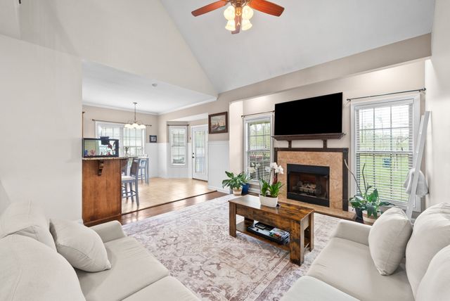 618 Winding Bluff Way, Clarksville, TN 37040