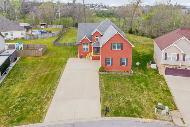 618 Winding Bluff Way, Clarksville, TN 37040