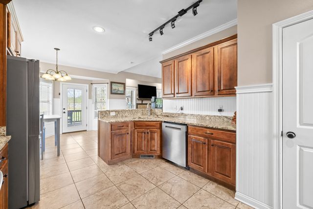 618 Winding Bluff Way, Clarksville, TN 37040