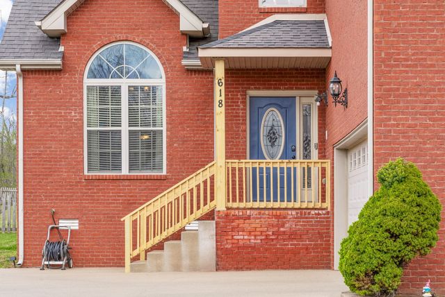 618 Winding Bluff Way, Clarksville, TN 37040
