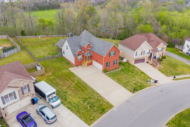 618 Winding Bluff Way, Clarksville, TN 37040