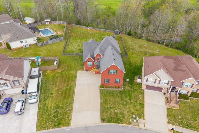 618 Winding Bluff Way, Clarksville, TN 37040