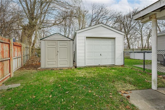 4368 Crescent Drive, Niagara Falls, NY 14305