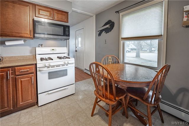 4368 Crescent Drive, Niagara Falls, NY 14305