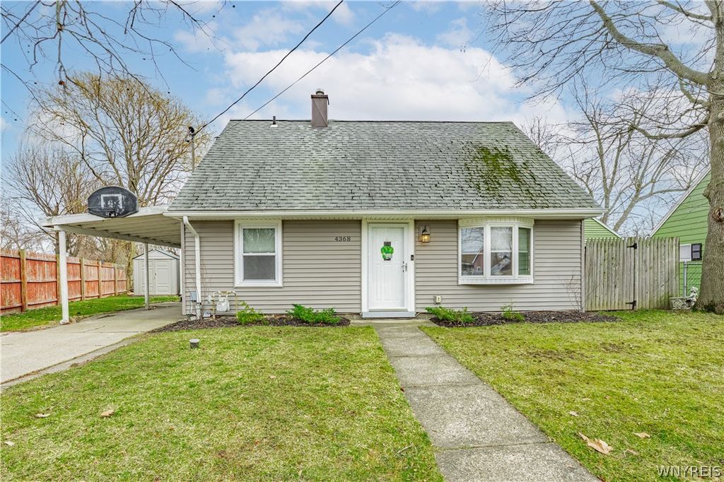 4368 Crescent Drive, Niagara Falls, NY 14305