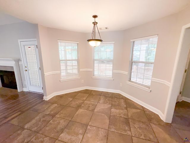 202 Bay Laurel Circle, Warner Robins, GA 31088