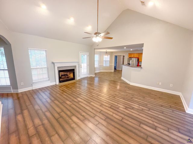 202 Bay Laurel Circle, Warner Robins, GA 31088