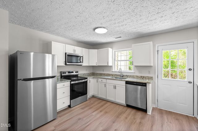 7029 Jeffreys Creek Lane, Raleigh, NC 27616