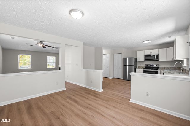 7029 Jeffreys Creek Lane, Raleigh, NC 27616