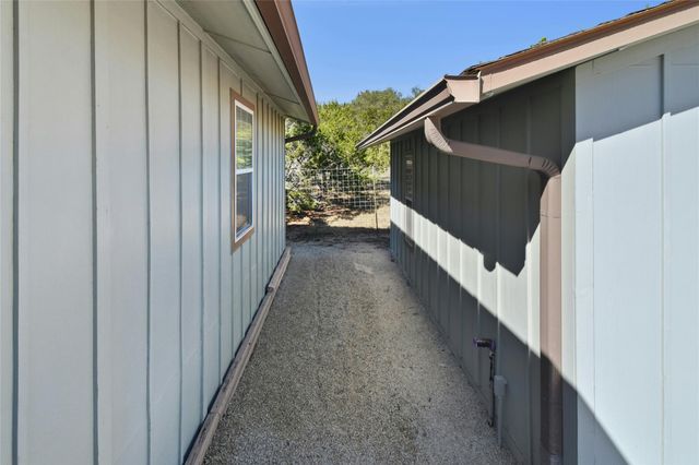 111 Janine, Canyon Lake, TX 78133