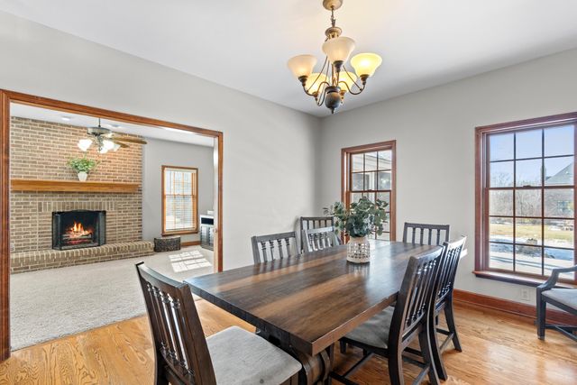 568 Shatz Drive N, Valparaiso, IN 46385