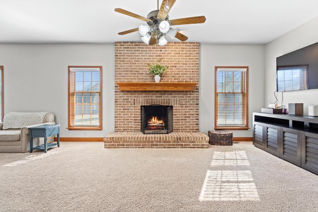 568 Shatz Drive N, Valparaiso, IN 46385