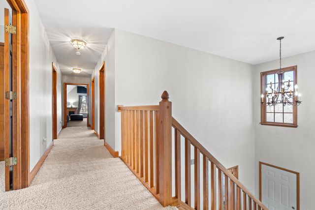 568 Shatz Drive N, Valparaiso, IN 46385