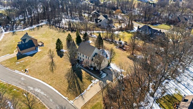 568 Shatz Drive N, Valparaiso, IN 46385