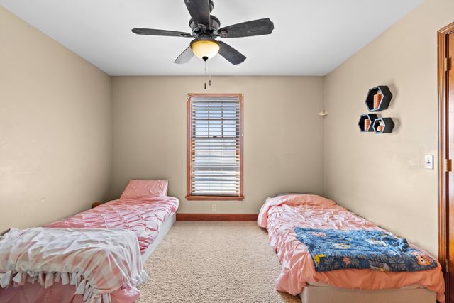 568 Shatz Drive N, Valparaiso, IN 46385