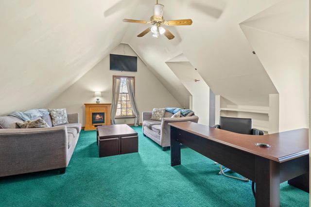 568 Shatz Drive N, Valparaiso, IN 46385