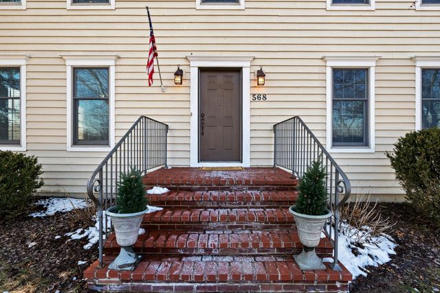 568 Shatz Drive N, Valparaiso, IN 46385