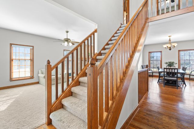 568 Shatz Drive N, Valparaiso, IN 46385