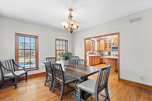 568 Shatz Drive N, Valparaiso, IN 46385