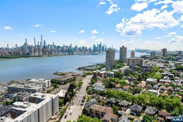 7855 Boulevard East 28K, North Bergen, NJ 07047