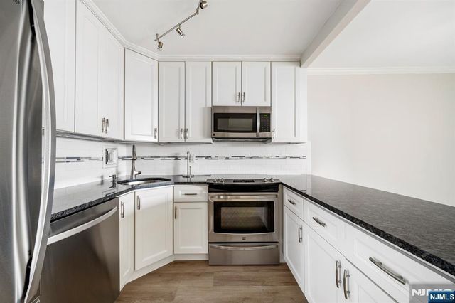 7855 Boulevard East 28K, North Bergen, NJ 07047