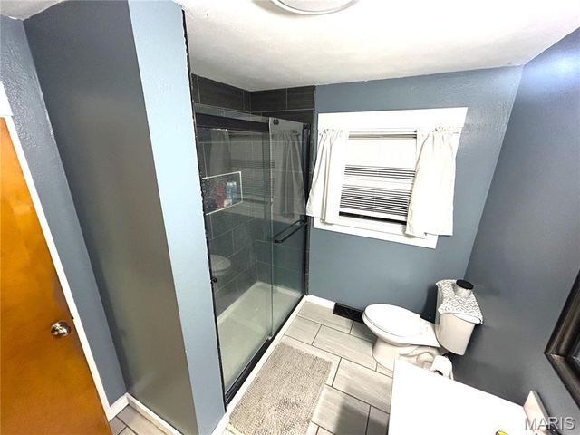 1133 Teresa LN, Carrollton, IL 62016