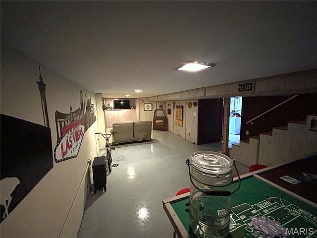 1133 Teresa LN, Carrollton, IL 62016